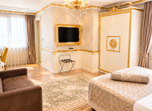 Delüks üç kişilik oda | Hotel Emirhan Palace