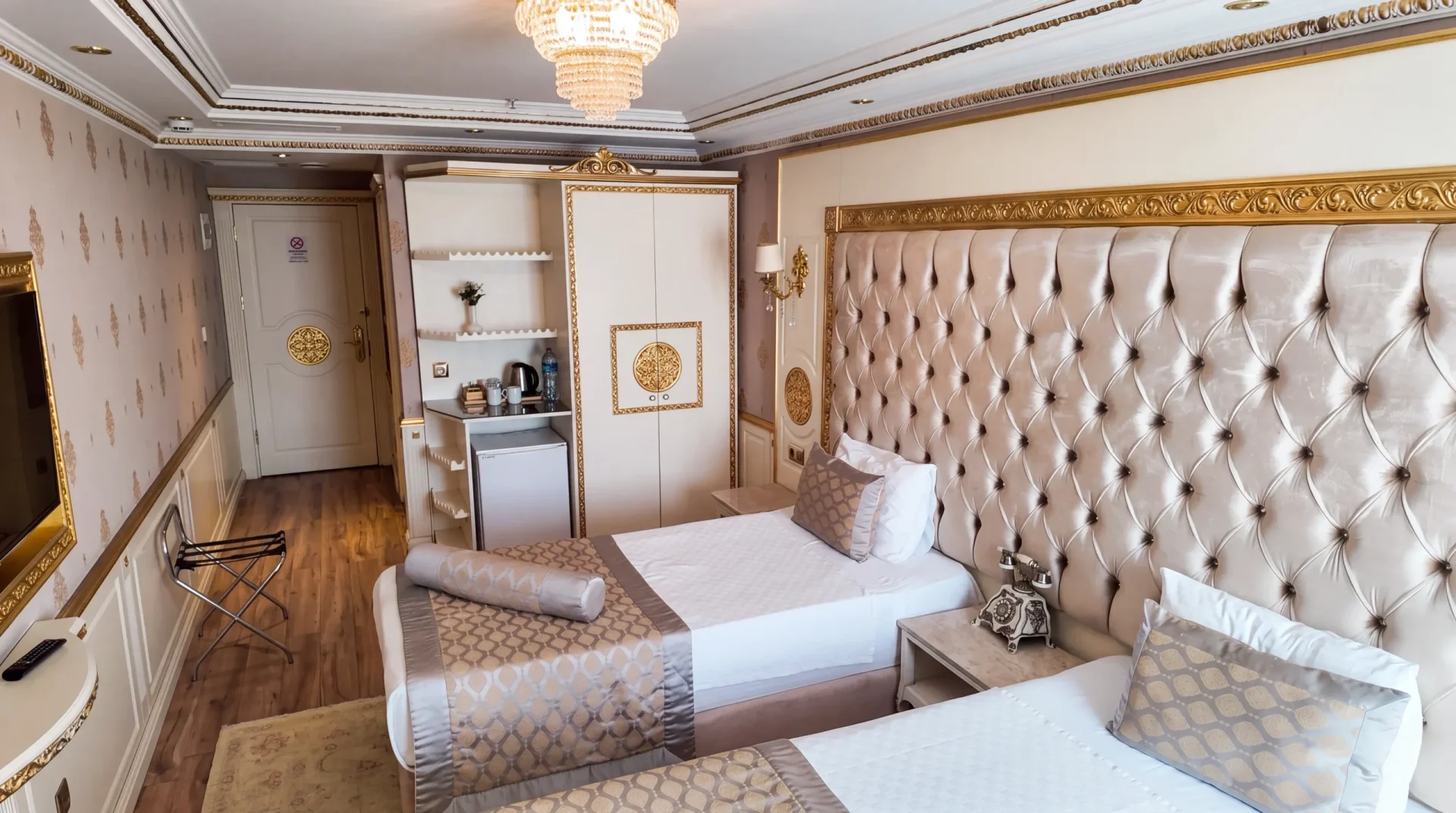 Avcılar Hotel Rehberi: Hotel Emirhan Palace 2026