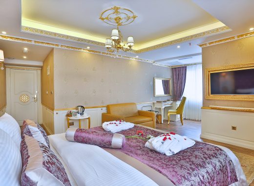 Delüks üç kişilik oda | Hotel Emirhan Palace