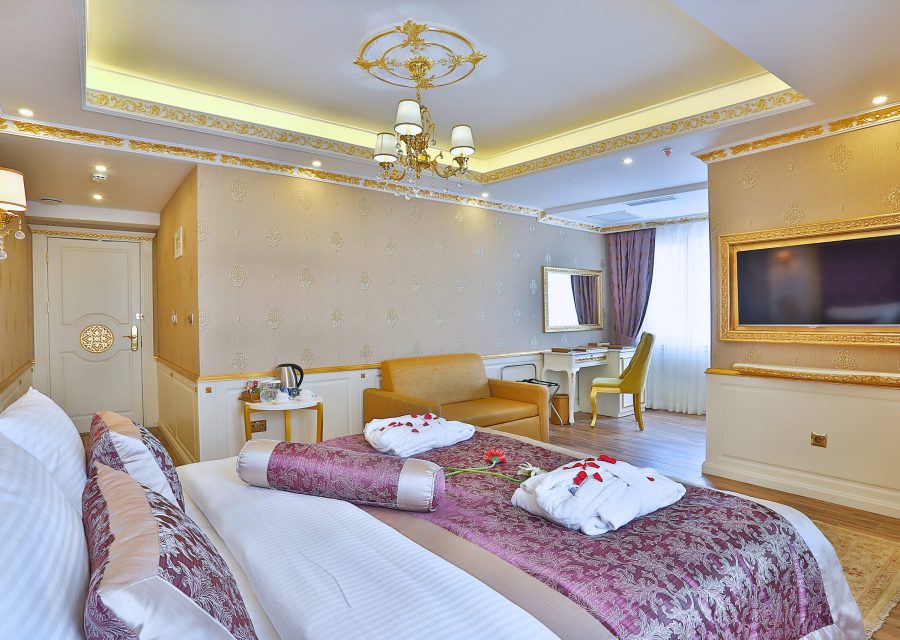 Delüks üç kişilik oda | Hotel Emirhan Palace